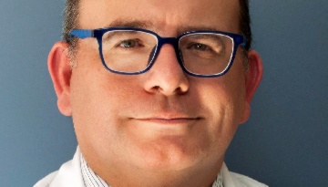 El Dr. Farrington, uno de los 100 mejores médicos de España según Forbes